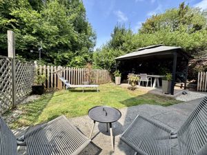 Photo 7- click for photo gallery